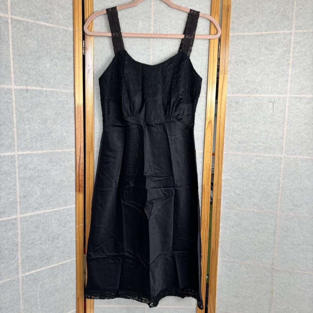 Vintage 50's BACK MAGIC Full Slip Very Silky Lace Size XS/S Lingerie Black Retro